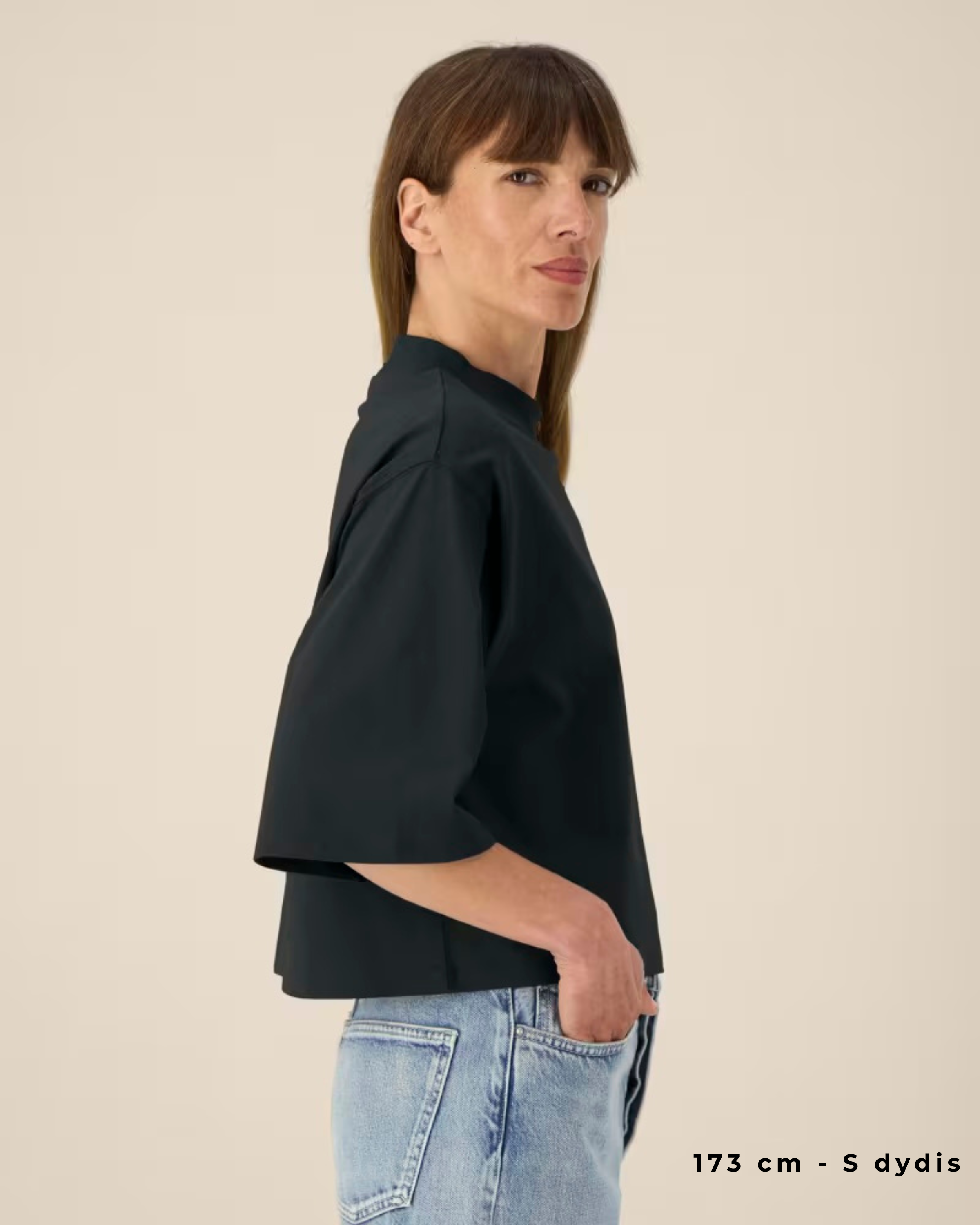 OVERSIZED CROPPED BLACK MARŠKINĖLIAI
