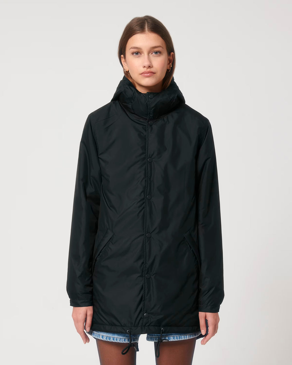 MINIMALISTINĖ BLACK STRIUKĖ